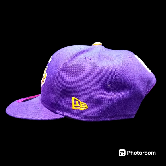 Los Angeles Lakers Snap-Back Hat, New Era, Purple and Gold, Adjustable - Picture 3 of 13